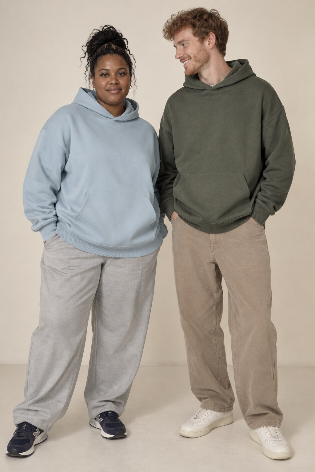 Sweat-shirt à capuche oversize unisexe — vue du produit