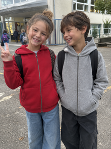 Sweat-shirt zippé à capuche enfant